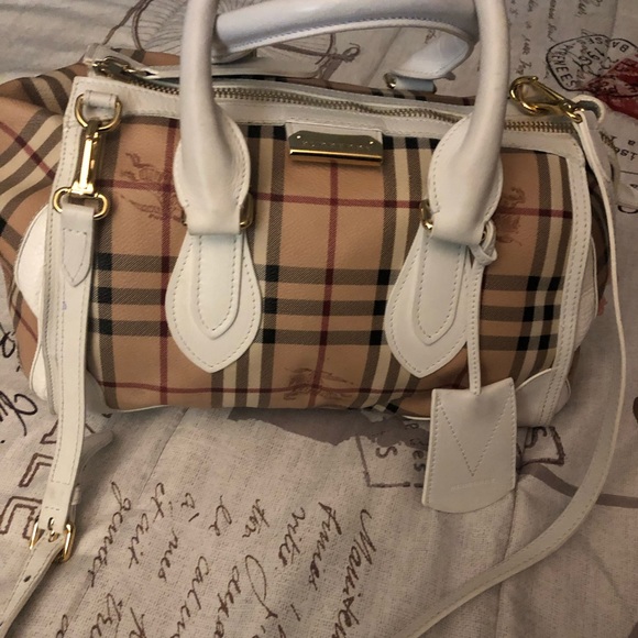 Burberry Bag - Picture 2 of 5